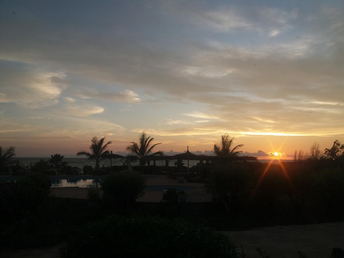 Terre D'Afrique Hotel Popenguine Kültér fotó